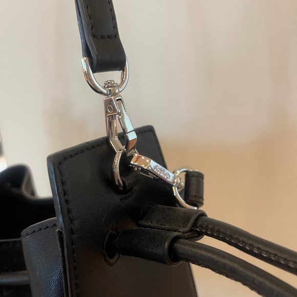 Black leather drawstring Oryany drawstring bucket bag. - Picture 14 of 15